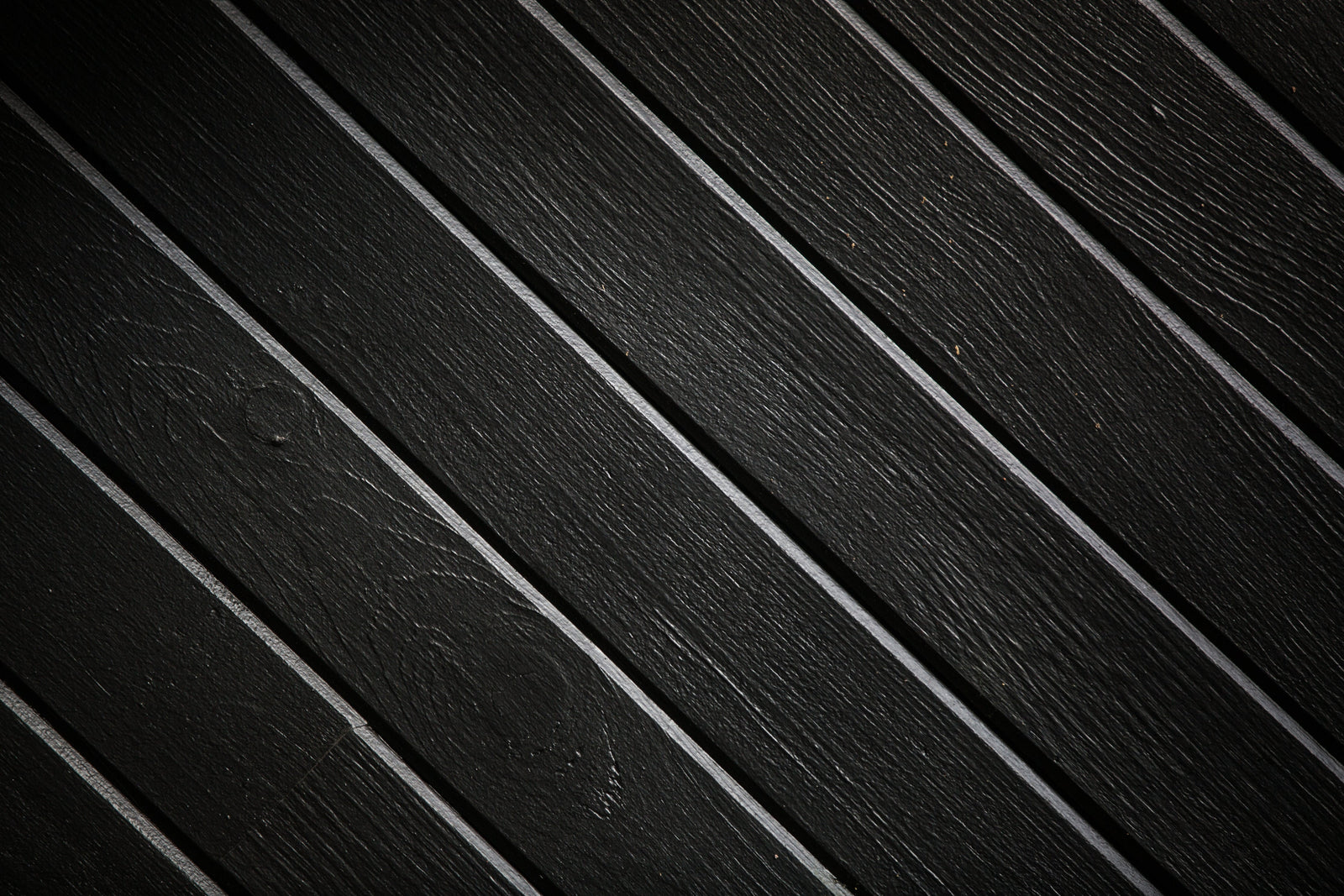 Teak-Wood-Benefits-Uses-and-Care-Guide maisonbymartina