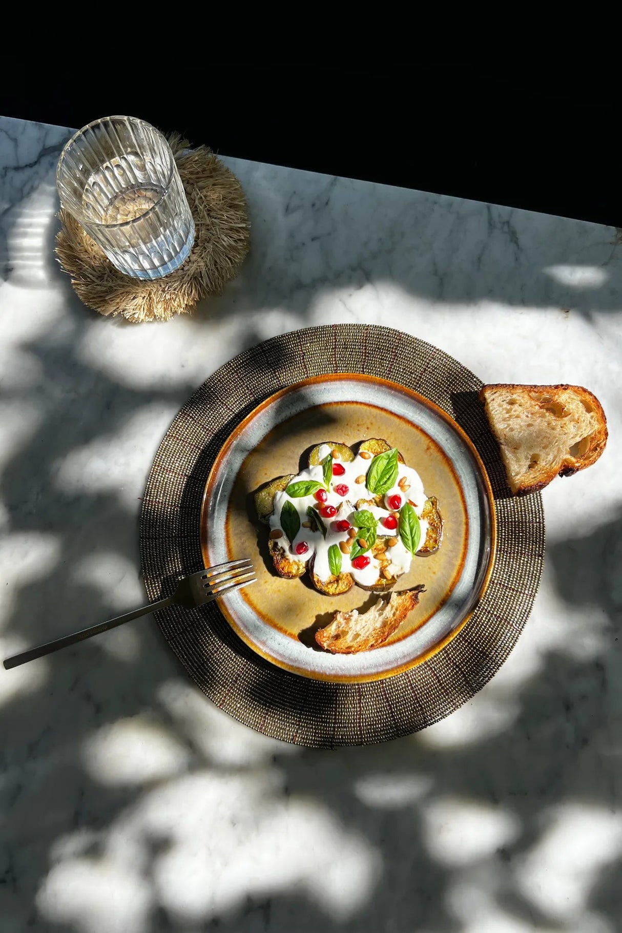 Set de table en perles dorées