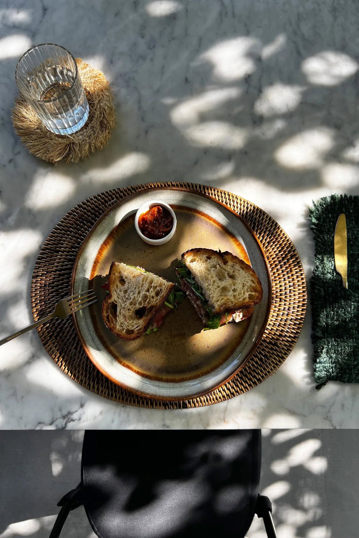 The "Colonial Oval" Placemat - Natural Brown