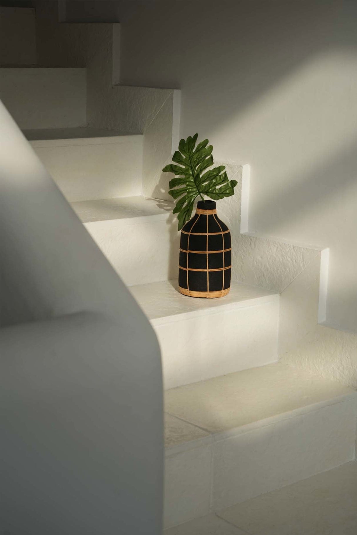 WHOOPY - Black Terracotta Vase