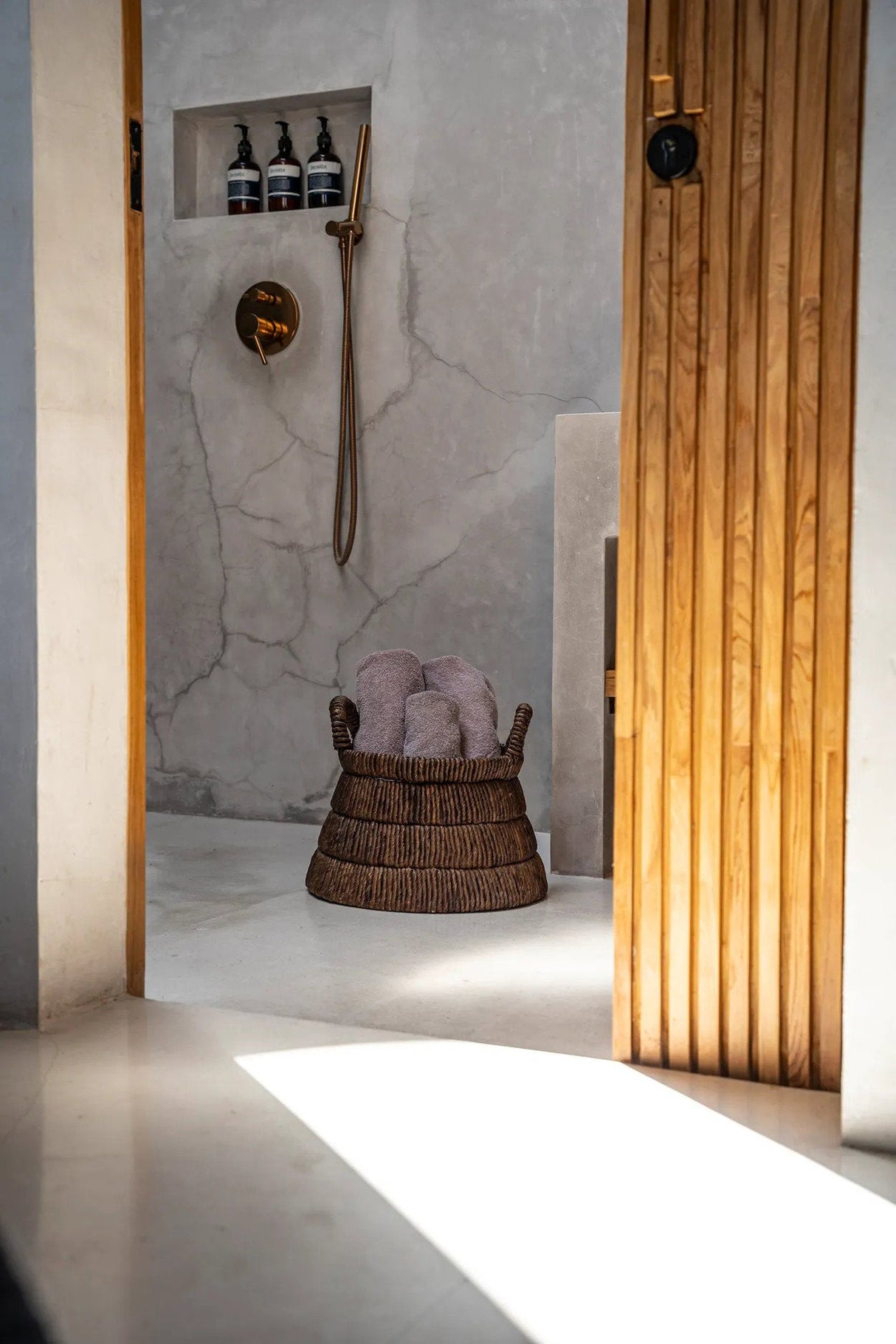 CHISOMO - Handcrafted Basket