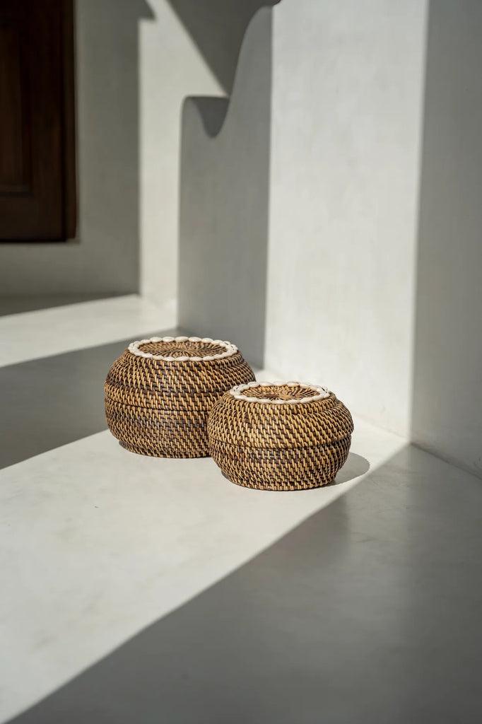 "Colonial Peek-a-Boo" Basket - Natural Brown - Medium - maisonbymartina